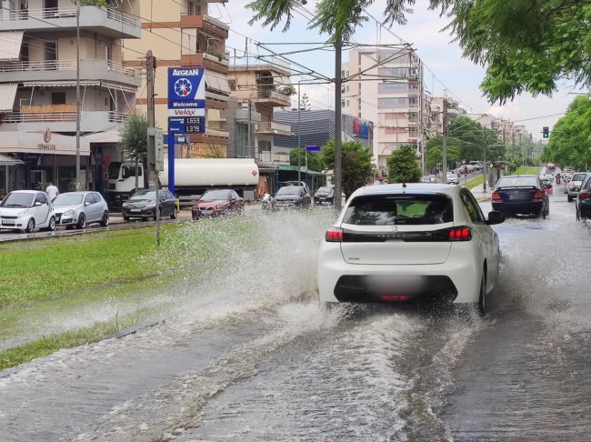 ΒΡΟΧΗ ΑΘΗΝΑ
