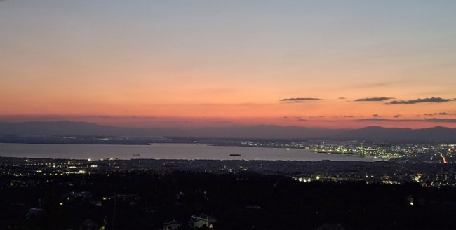 Δωμάτιο με θέα την πόλη - Η εντυπωσιακή σύγχρονη κατοικία στη Θεσσαλονίκη