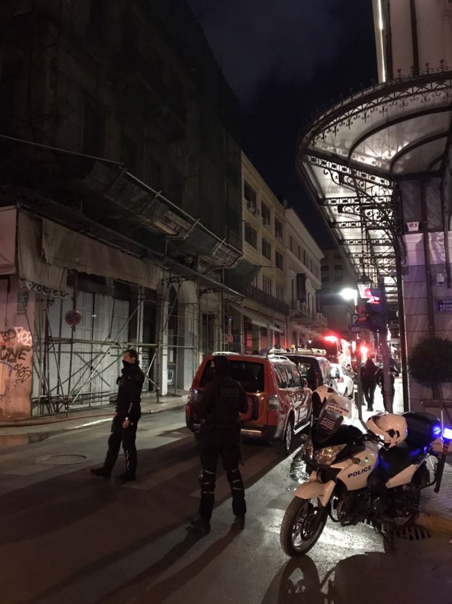 Φωτιά σε γραφεία στη Βαρβάκειο - Μεγάλη κινητοποίηση της Πυροσβεστικής