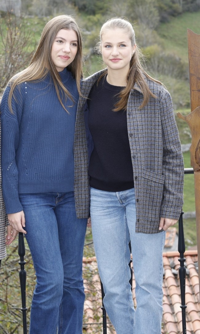 SPAIN ROYALS