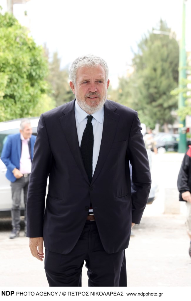 "Με έλεγαν Φιλιππινέζα του Γλύξμπουργκ" - Ο Χρήστος Ζαμπούνης στο TheTOC για τη ζωή του και τη σχέση του με τον τέως βασιλιά