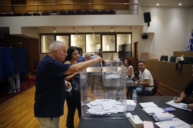 Εκλογές στον ΣΥΡΙΖΑ: 55.000 μέλη ψήφισαν μέχρι τις 12 το μεσημέρι - Πότε αναμένονται τα ασφαλή αποτελέσματα