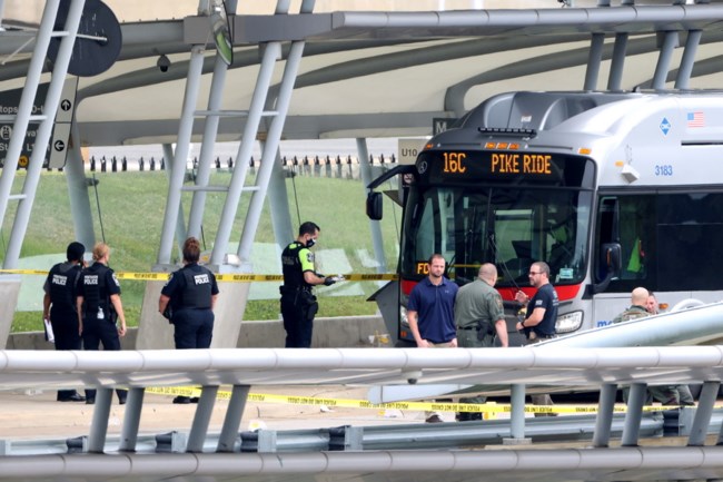 Μακελειό κοντά στο Πεντάγωνο: Νεκρός ένας αστυνομικός και πολλοί τραυματίες - Ανταλλαγή πυρών σε σταθμό λεωφορείων