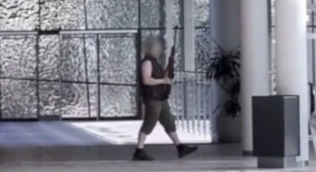 Σοκ στη Δανία: Αποκλείστηκε το ενδεχόμενο τρομοκρατίας - Σκηνές πανικού μέσα στο εμπορικό κέντρο [Βίντεο]