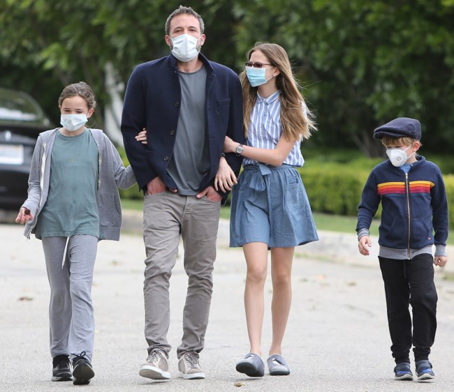 Η κόρη του Αφλεκ αυτοπροσδιορίζεται ως "αυτοί", το ίδιο και η κόρη της JLo - Τα παιδιά των διασήμων που αλλάζουν φύλο