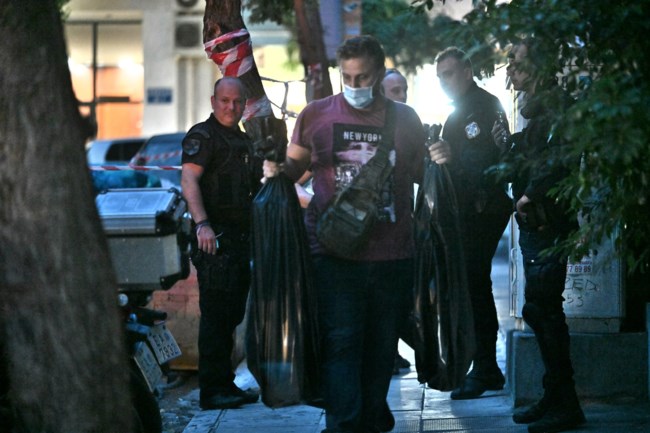 πολεμικός εξοπλισμός Κολωνάκι