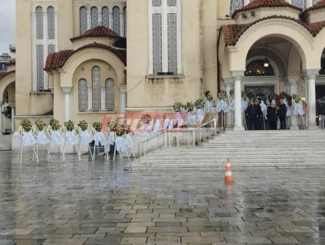 Κηδεία Τζένος