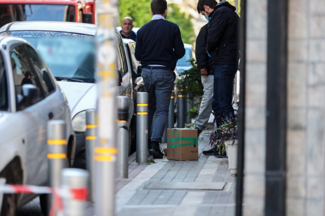 Δάφνη: Αυτός είναι ο εμπρηστικός μηχανισμός που βρέθηκε κοντά στο σπίτι της διευθύντριας των φυλακών Κορυδαλλού [εικόνες]