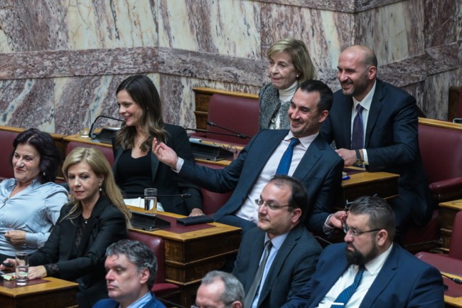 Τίτλοι τέλους για την ΚΟ της Νέας Αριστεράς: Αιχμές για Τσίπρα προς όσους έφυγαν - "Συνδέεται άμεσα με την ΕΛ.Α.Σ"