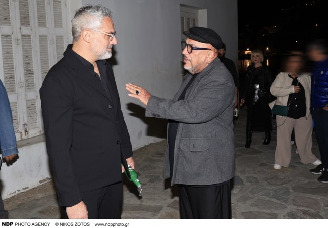 Ελεωνόρα Ζουγανέλη: Στη Μύκονο με τον Νίκο Συρίγο και τον πατέρα της, Γιάννη Ζουγανέλη [εικόνες]