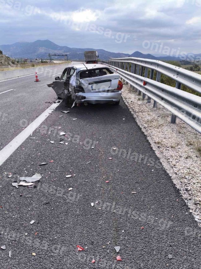 Τέμπη: Τροχαίο με νεκρό 45χρονο άνδρα που τον παρέσυρε νταλίκα - Στο ύψος της σιδηροδρομικής τραγωδίας [Εικόνες]