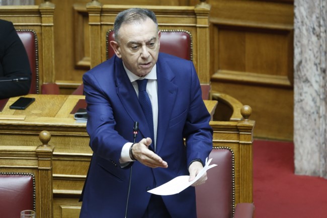 Κόντρα Κέλλα - Λιακούλη στη Βουλή για τα αιγοπρόβατα: "Αποτύχατε παταγωδώς" - "Οσα λέτε δεν έχουν σχέση με την πραγματικότητα"