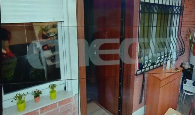 Δολοφονία Άλκη: Στο δωμάτιο του 23χρονου Αλβανού - Φωτογραφικά ντοκουμέντα από την έφοδο στο σπίτι του [Βίντεο]