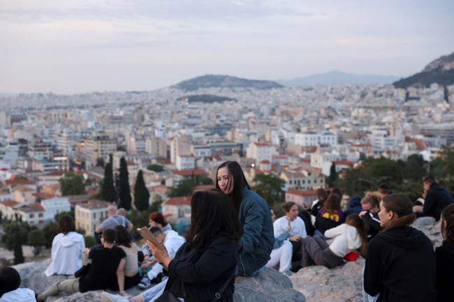 Συνεχίζεται η αστάθεια του καιρού αλλά με άνοδο της θερμοκρασίας