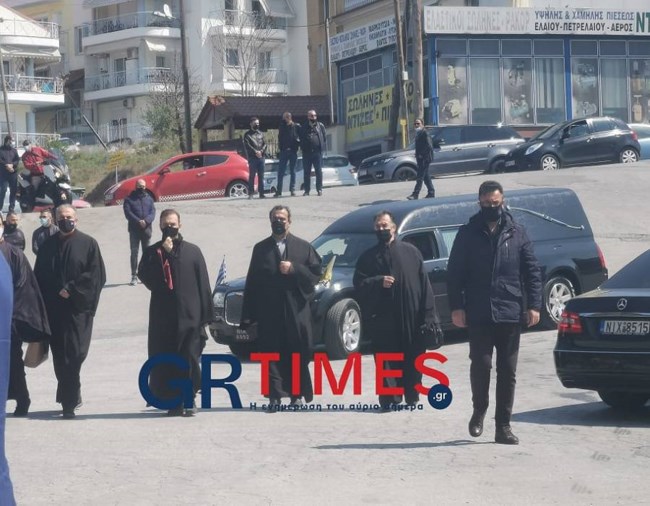 Κηδεία Μουζενίδη