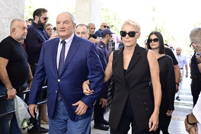 ΛΕΝΑ ΣΑΜΑΡΑ
