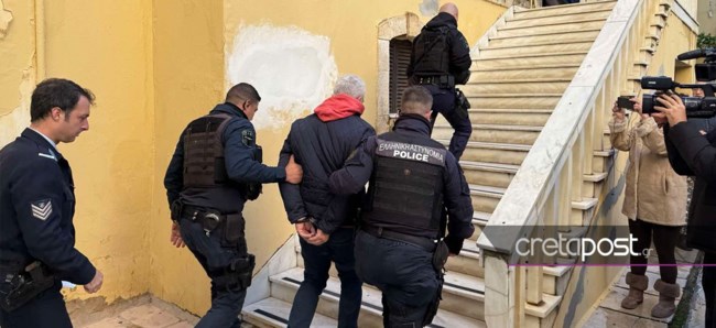 Χανιά: Προφυλακιστέος ο 45χρονος για το μοιραίο τροχαίο - Με μαύρα ο πατέρας και ο δίδυμος αδερφός του 22χρονου [εικόνες]