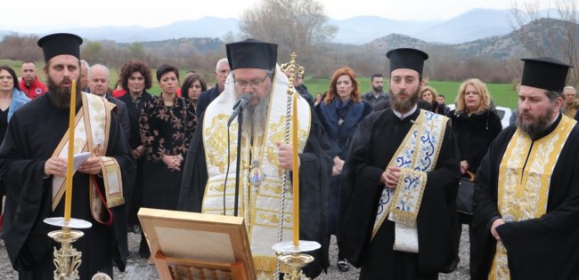 Μητροπολίτης Ιερώνυμος στα Τέμπη