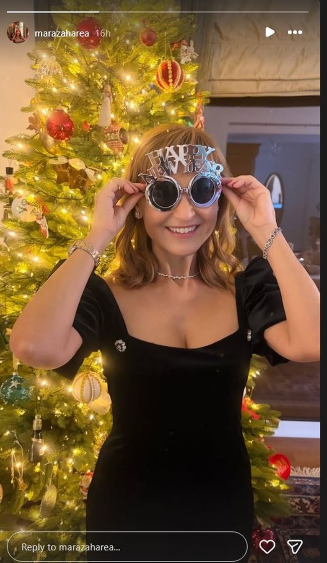 Μάρα Ζαχαρέα - Θοδωρής Ρουσόπουλος: Ρεβεγιόν στο καλαίσθητο σπίτι τους