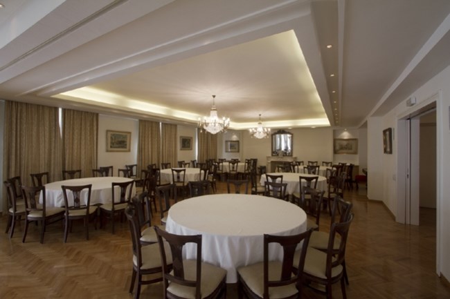 αιθουσα λεσχη