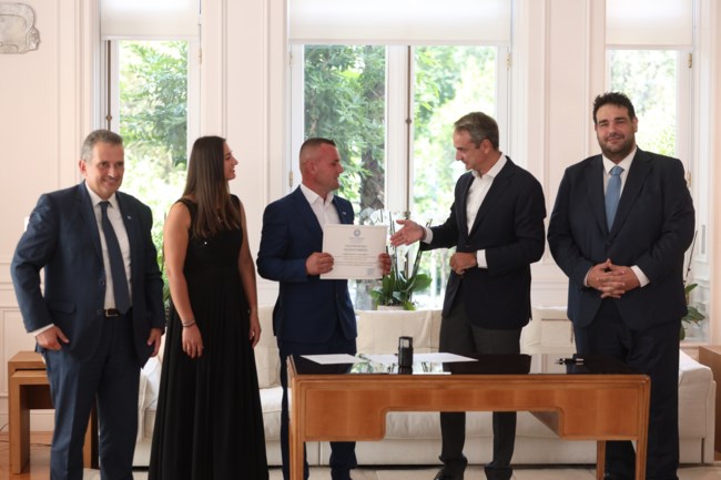 ΜΗΤΣΟΤΑΚΗΣ ΓΚΟΓΚΑ ΛΕΒΙΑΝ