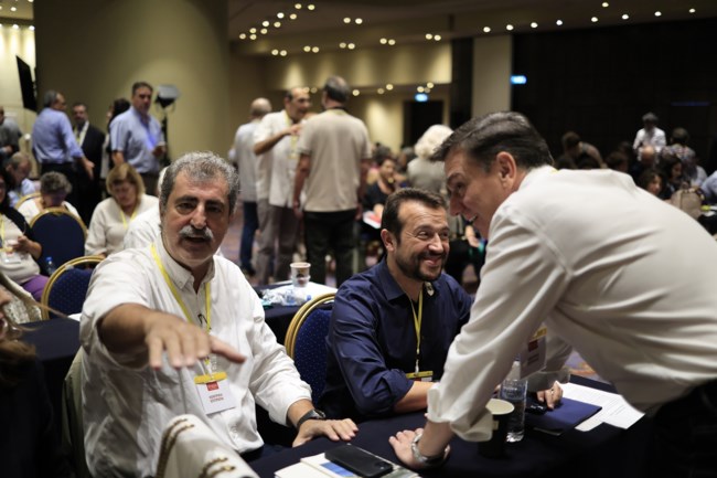 Χαμός στην ΚΕ ΣΥΡΙΖΑ: Η Τζάκρη κατέθεσε την υποψηφιότητα και το "πόθεν έσχες" Κασσελάκη - Τρολάρισμα με... 87 υπογραφές