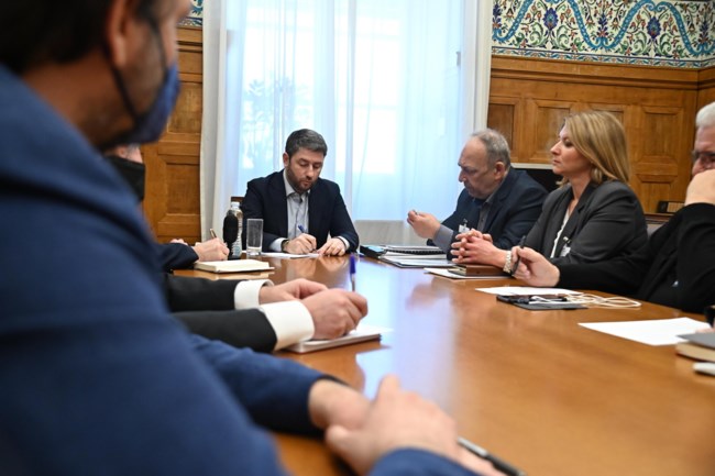 Ανδρουλάκης για τους δανειολήπτες: Το 2023 απειλούνται με πλειστηριασμό πρώτης κατοικίας 50.000 νοικοκυριά