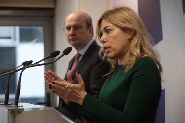 Περισσότερο δανειολήπτες στον εξωδικαστικό μηχανισμό - 6 νέες πρωτοβουλίες για τη μείωση του ιδιωτικού χρέους
