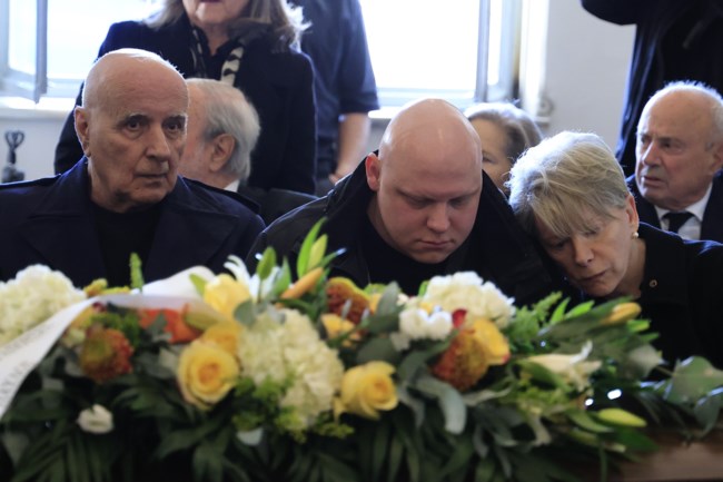 ΕΛΕΝΑ ΑΚΡΙΤΑ