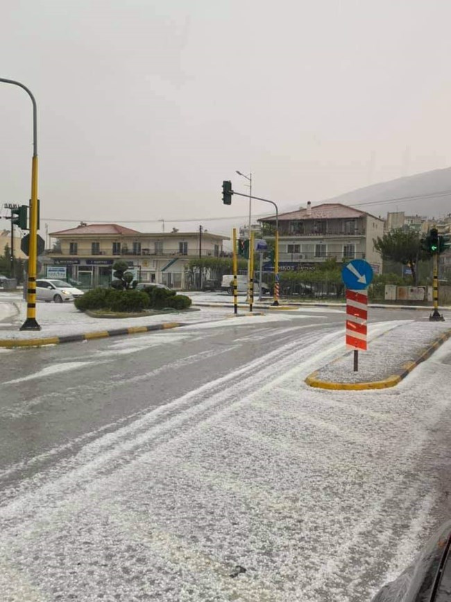 Σφοδρή καταιγίδα σάρωσε την Ξάνθη: Το χαλάζι σκέπασε δρόμους και αυλές σπιτιών  [Βίντεο-Εικόνες]