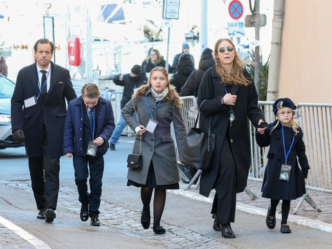 ΜΠΡΙΖΙΤ ΜΠΑΡΝΤΟ ΚΗΔΕΙΑ