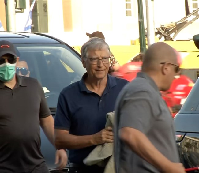 "Πάτησε" Ελλάδα ο Μπιλ Γκέιτς: Ο ισχυρός άνδρας της Microsoft  θα μείνει στην προεδρική σουίτα του "Μεγάλη Βρεταννία"