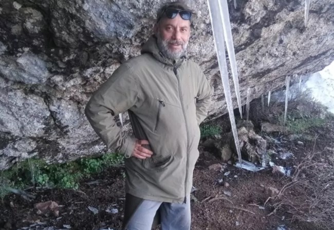 Θρήνος στην Πάτρα για τον 47χρονο κυνηγό που βρέθηκε νεκρός σε ρεματιά: Πατέρας δύο παιδιών και ιδιοκτήτης καφετέριας