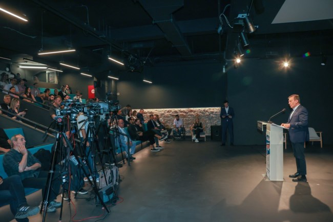 Παρουσίαση του 7ου FIBA 3X3 Stoiximan AegeanBall Festival - Μπάσκετ με φόντο το Αιγαίο