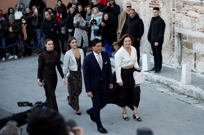 ΓΑΜΟΣ ΧΡΥΣΗΣ ΒΑΡΔΙΝΟΓΙΑΝΝΗ ΚΑΙ ΝΙΚΟΛΑΟΥ ΝΤΕ ΓΚΡΕΣ