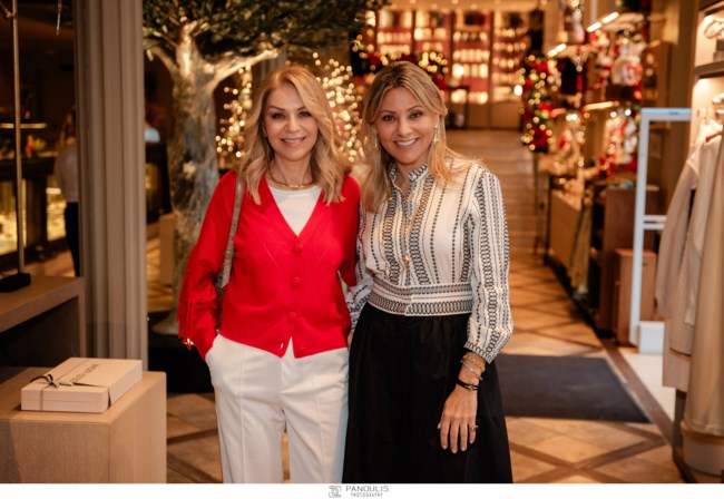 H Έλλη Στάη cozy και chic σε γιορτινή εκδήλωση