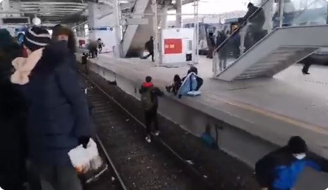 Προαστιακός