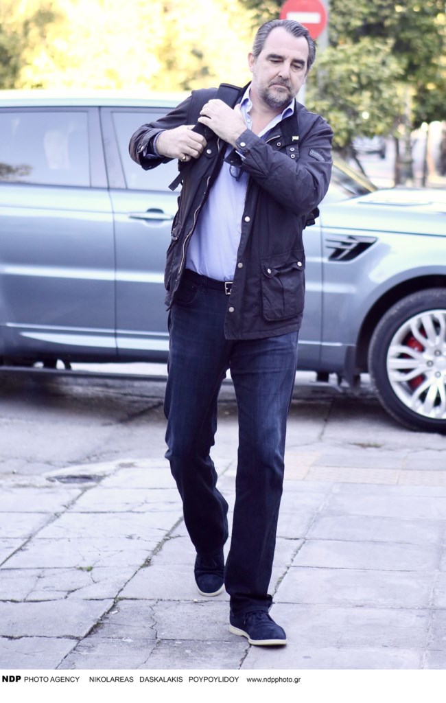 Η casual εμφάνιση του Νικόλαου Ντε Γκρες - Με σακίδιο πλάτης