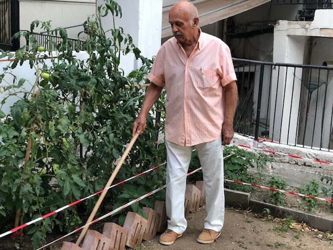 Παππούδες εν δράσει: Μετέτρεψαν μια εστία μολύνσεων σε "καταφύγιο" από την πανδημία του κορονοϊού [εικόνες]