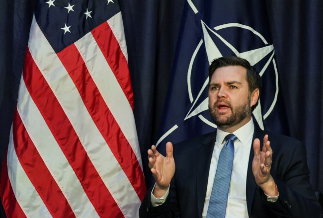 Ανάλυση: Η Ευρώπη ταπεινωμένη, χωρίς master plan, απέναντι στον Τραμπ - Κρίσιμη η Διάσκεψη του Μονάχου για την Ουκρανία