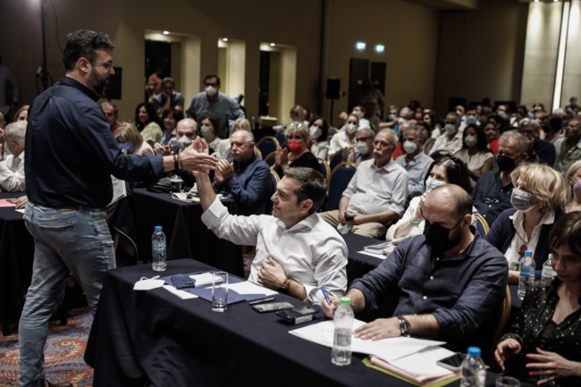"Σφαγή" στην Κεντρική Επιτροπή του ΣΥΡΙΖΑ - Ο Τσίπρας "σήκωσε το γάντι" σε Πολάκη και Δρίτσα