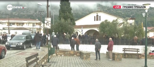 Βιολάντα: Θλίψη στην κηδεία της 56χρονης Αναστασίας - Συντετριμμένοι συγγενείς και φίλοι [βίντεο]