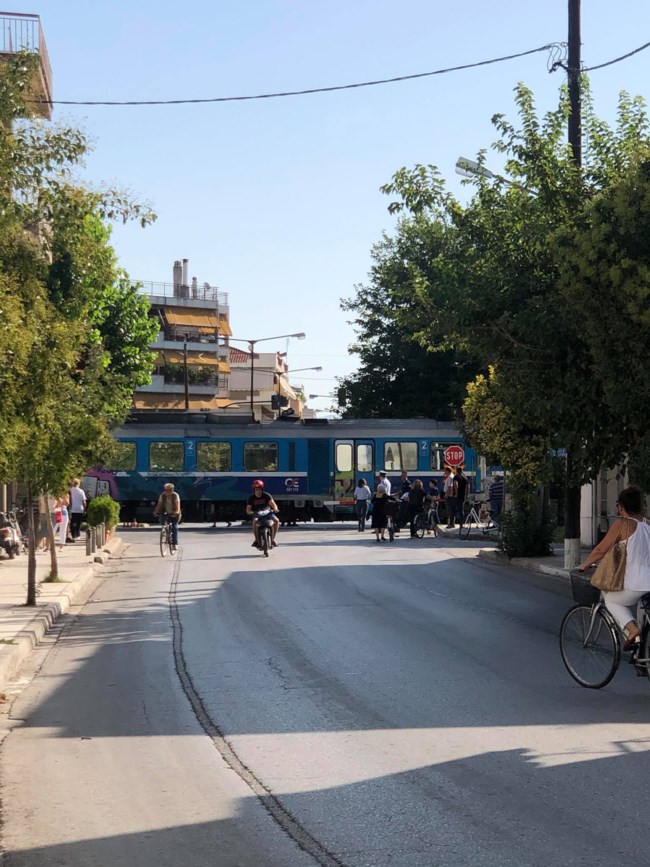 τραίνο τρίκαλα