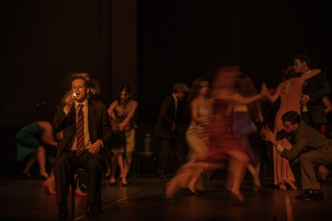 εθνικο παρασταση