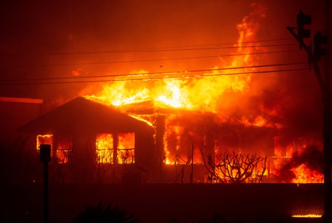 Ανάλυση: Γιατί οι megafires στο Λος Αντζελες καίνε ανεξέλεγκτες μέσα στον χειμώνα - "Η νέα κανονικότητα"