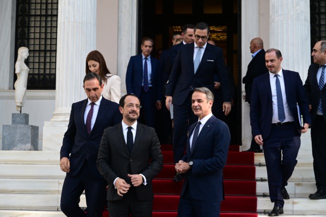 ΜΗΤΣΟΤΑΚΗΣ ΧΡΙΣΤΟΔΟΥΛΙΔΗΣ ΥΠΟΥΡΓΟΙ