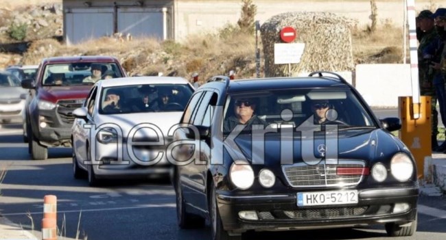 Στην Κρήτη με C130 η σορός του 19χρονου Ραφαήλ - Τυλιγμένο στη γαλανόλευκη το φέρετρο [βίντεο]