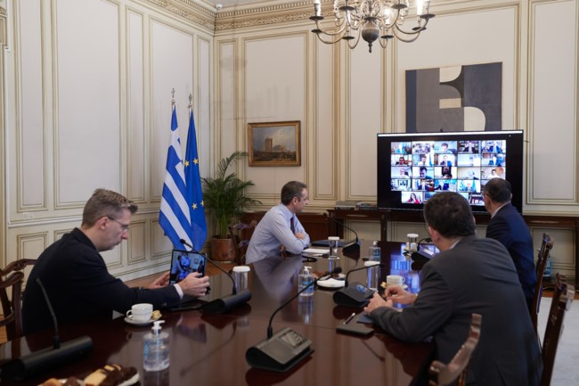 Το πρώτο υπουργικό με τηλεδιάσκεψη - Μητσοτάκης: Είναι πρωτοφανής και η κατάσταση και τα μέτρα [εικόνες & βίντεο]