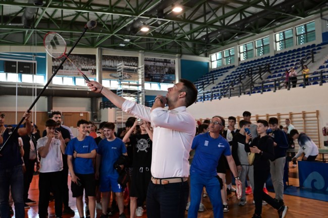 ΚΑΣΣΕΛΑΚΗΣ ΤΕΝΙΣ