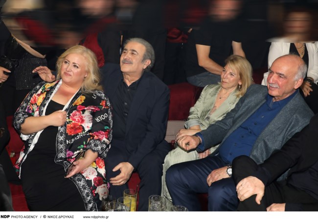 Μαζί στα μπουζούκια Λαζόπουλος και Μεϊμαράκης: Διασκέδασαν με Ρέμο - Βανδή στο ίδιο τραπέζι [εικόνες - βίντεο]